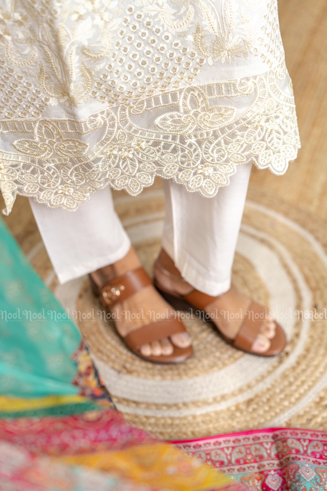 AYISHA - Embroidered Kurti Pant Set (3 Pc)