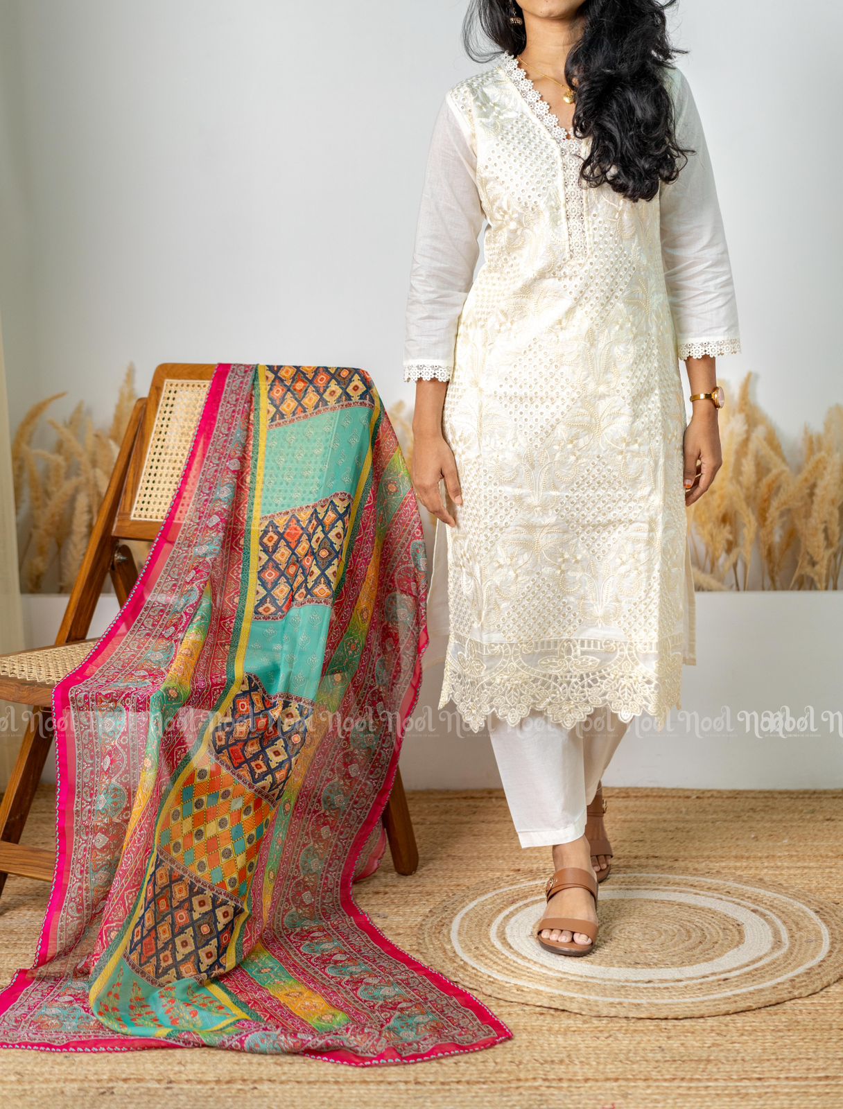 AYISHA - Embroidered Kurti Pant Set (3 Pc)